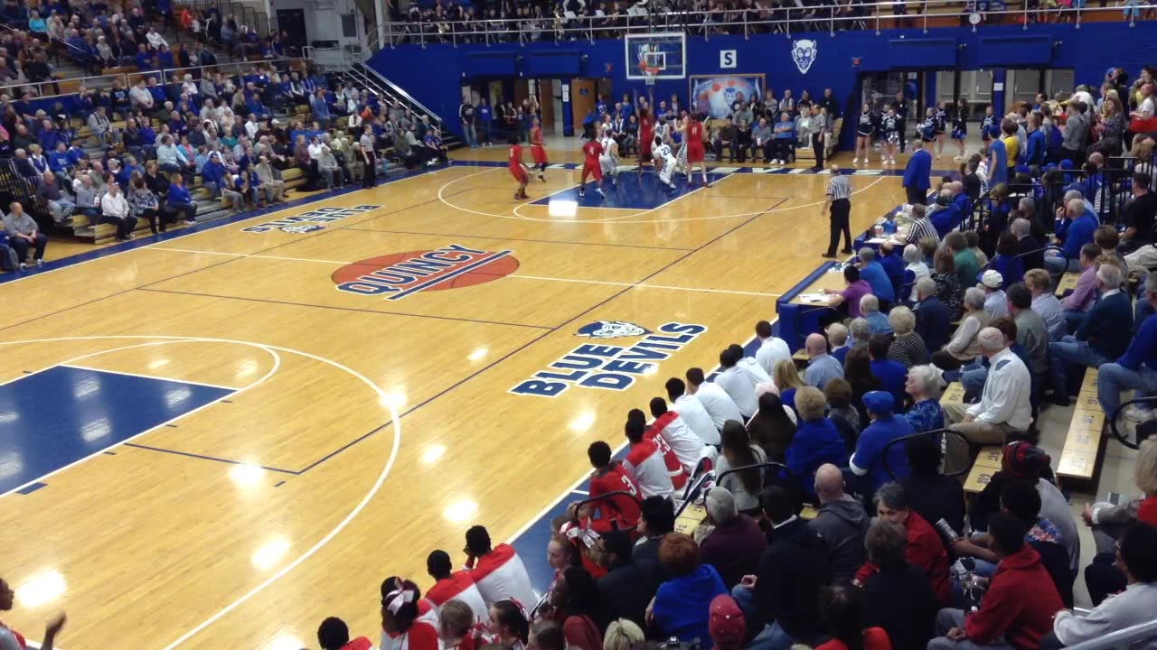 Quincy Senior High School - Boys Varsity Basketball - Darrius Edwards